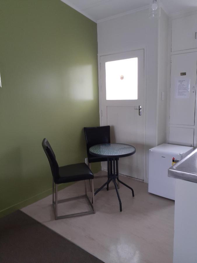 Featherston Motels And Camping Esterno foto