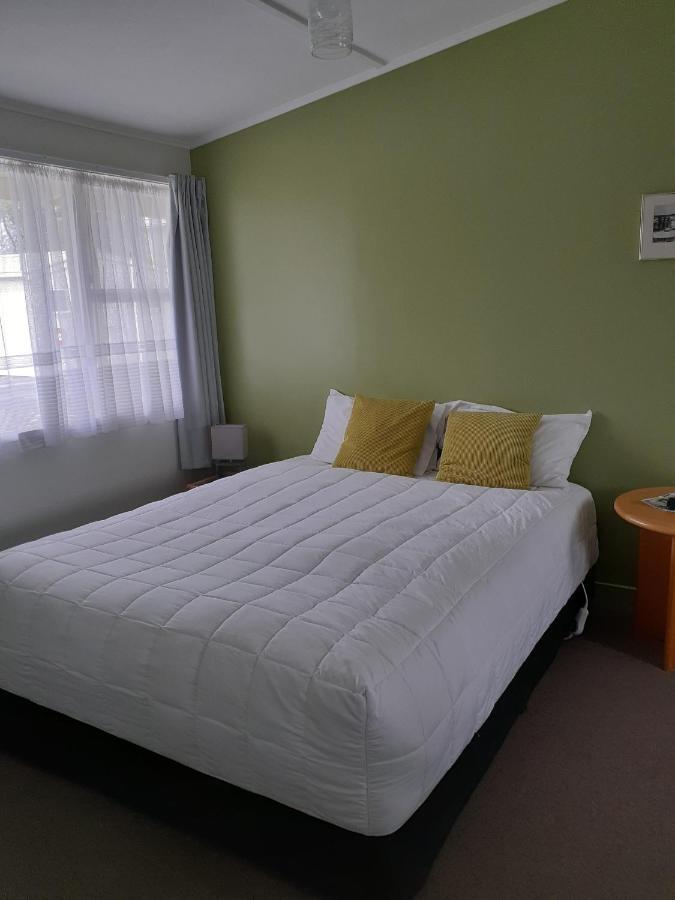 Featherston Motels And Camping Esterno foto