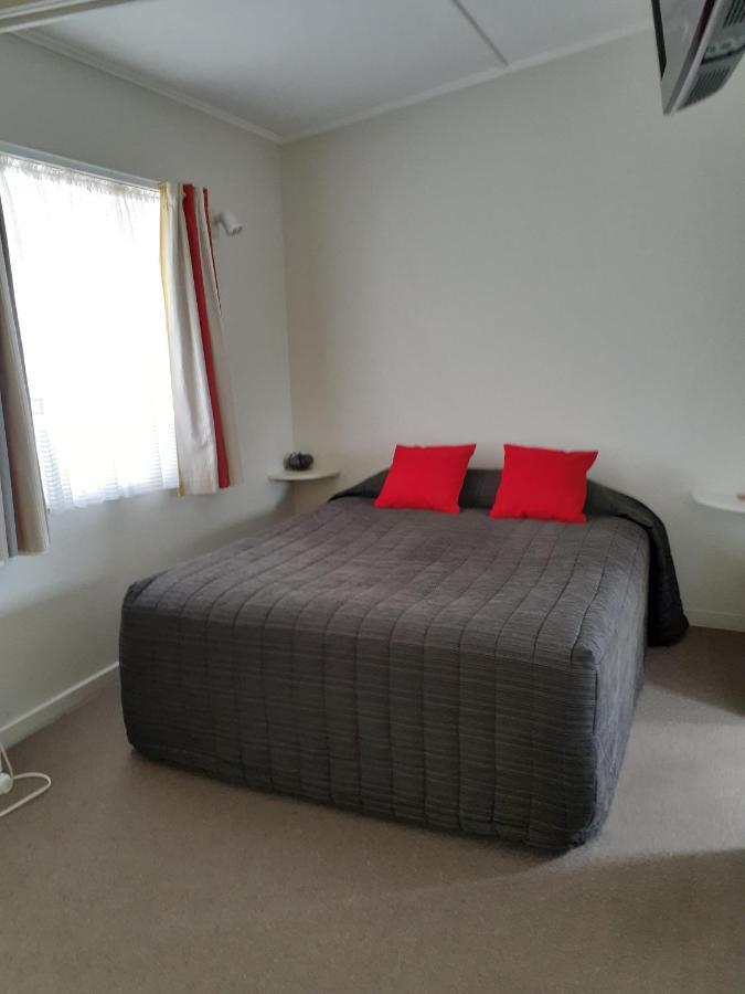 Featherston Motels And Camping Esterno foto