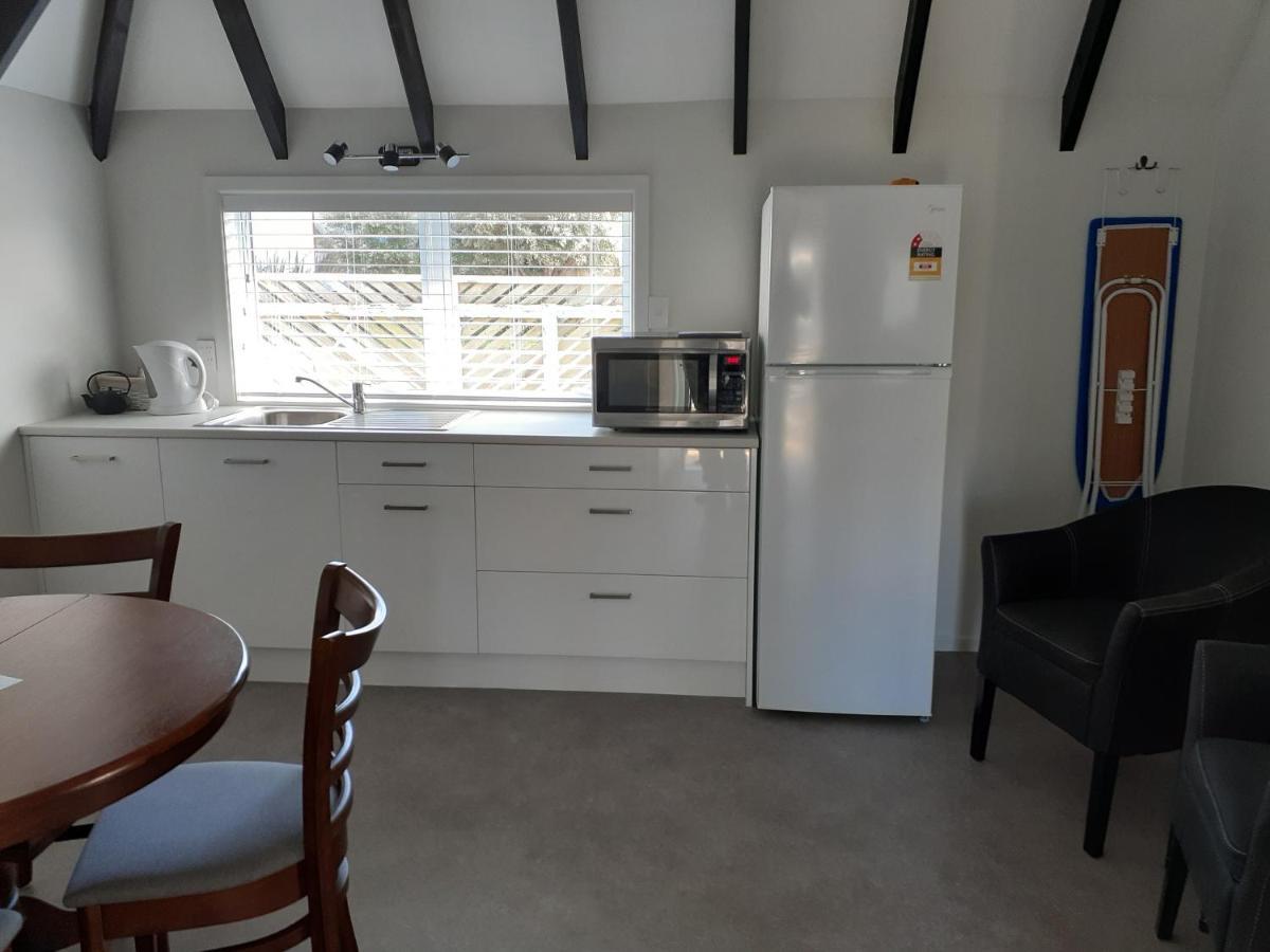 Featherston Motels And Camping Esterno foto