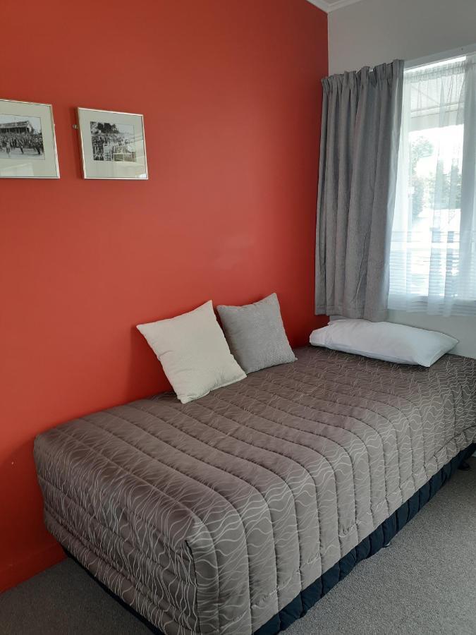 Featherston Motels And Camping Esterno foto